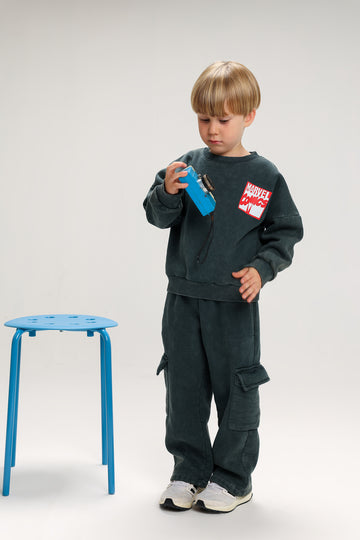Boys’ Marvel Comics Cotton Winter Tracksuit – 2-Piece Sweatshirt & Cargo Pants Set (Dark Grey)