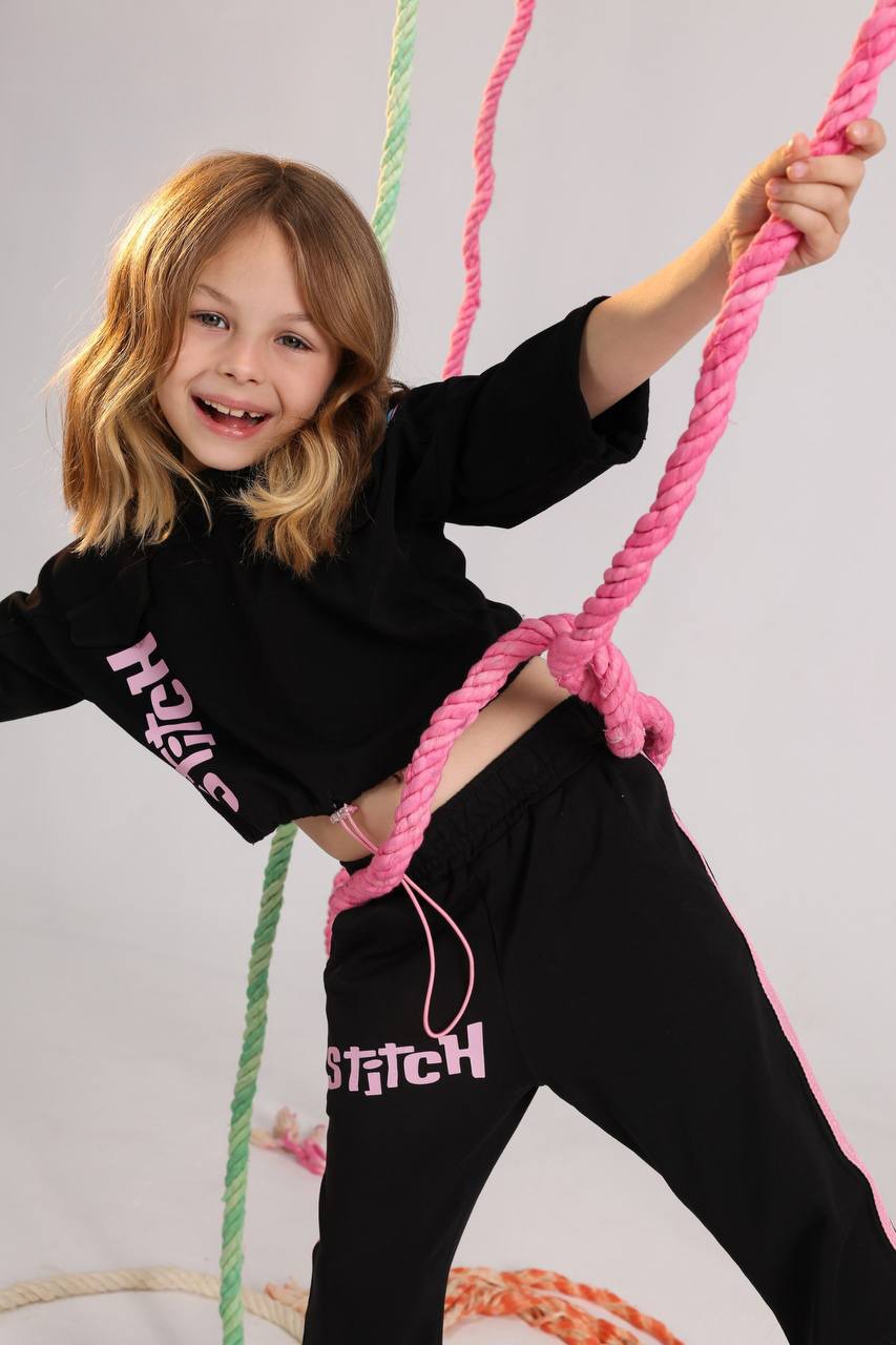 Disney Stitch Girls Black Summer Set – Oversized Crop Top & Jogger Pants