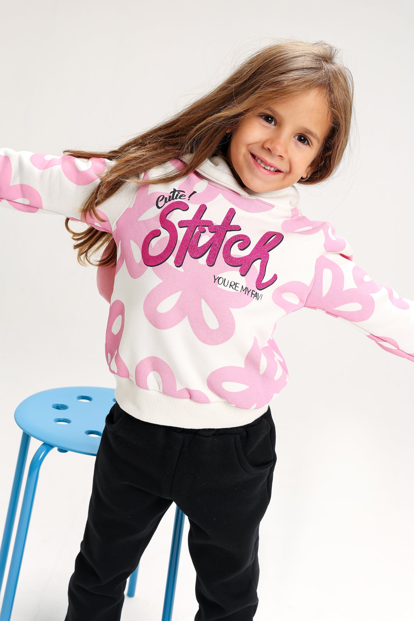 Girls’ Stitch Cotton Winter Tracksuit – 2-Piece Hoodie & Pants Set (White & Pink)