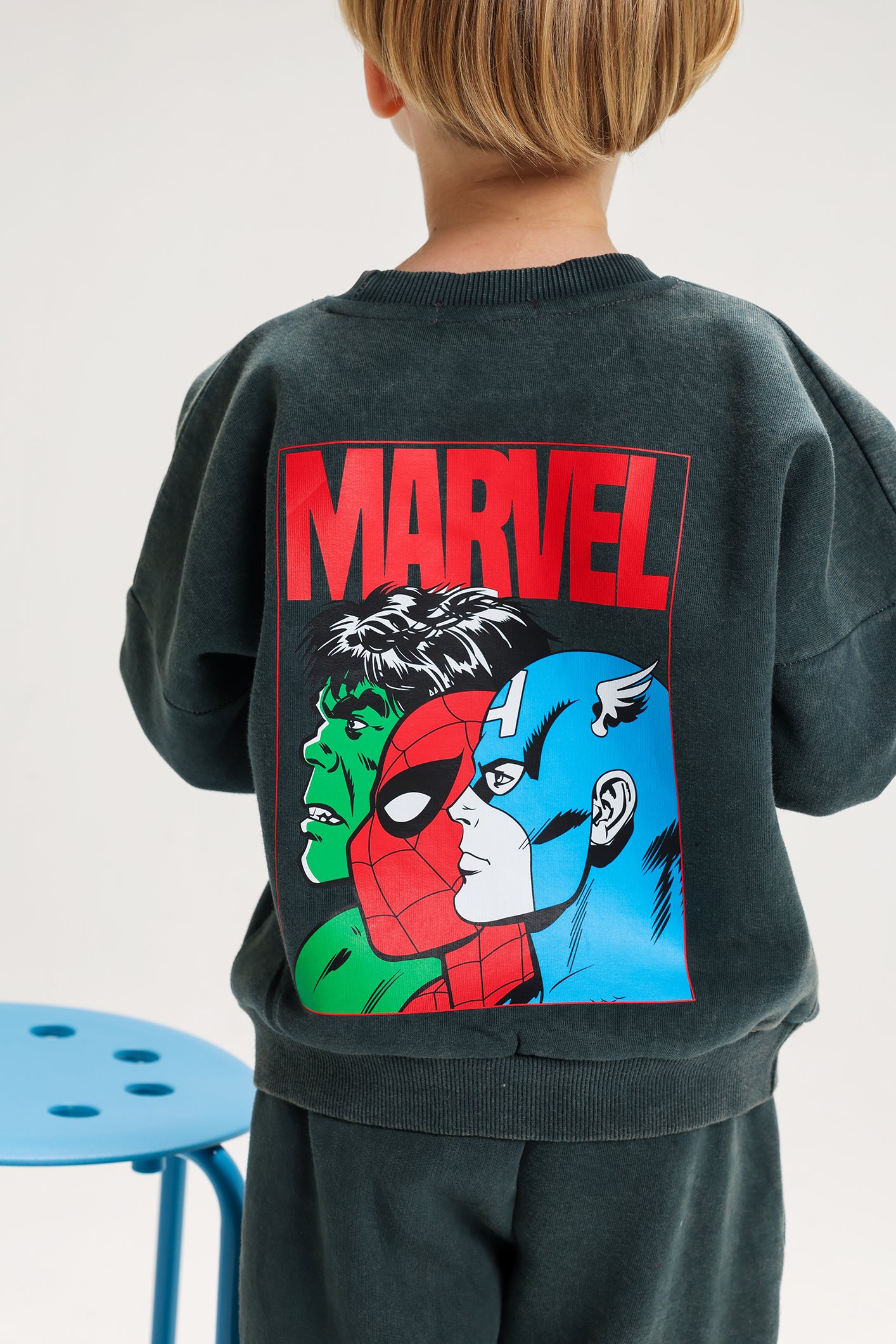 Boys’ Marvel Comics Cotton Winter Tracksuit – 2-Piece Sweatshirt & Cargo Pants Set (Dark Grey)