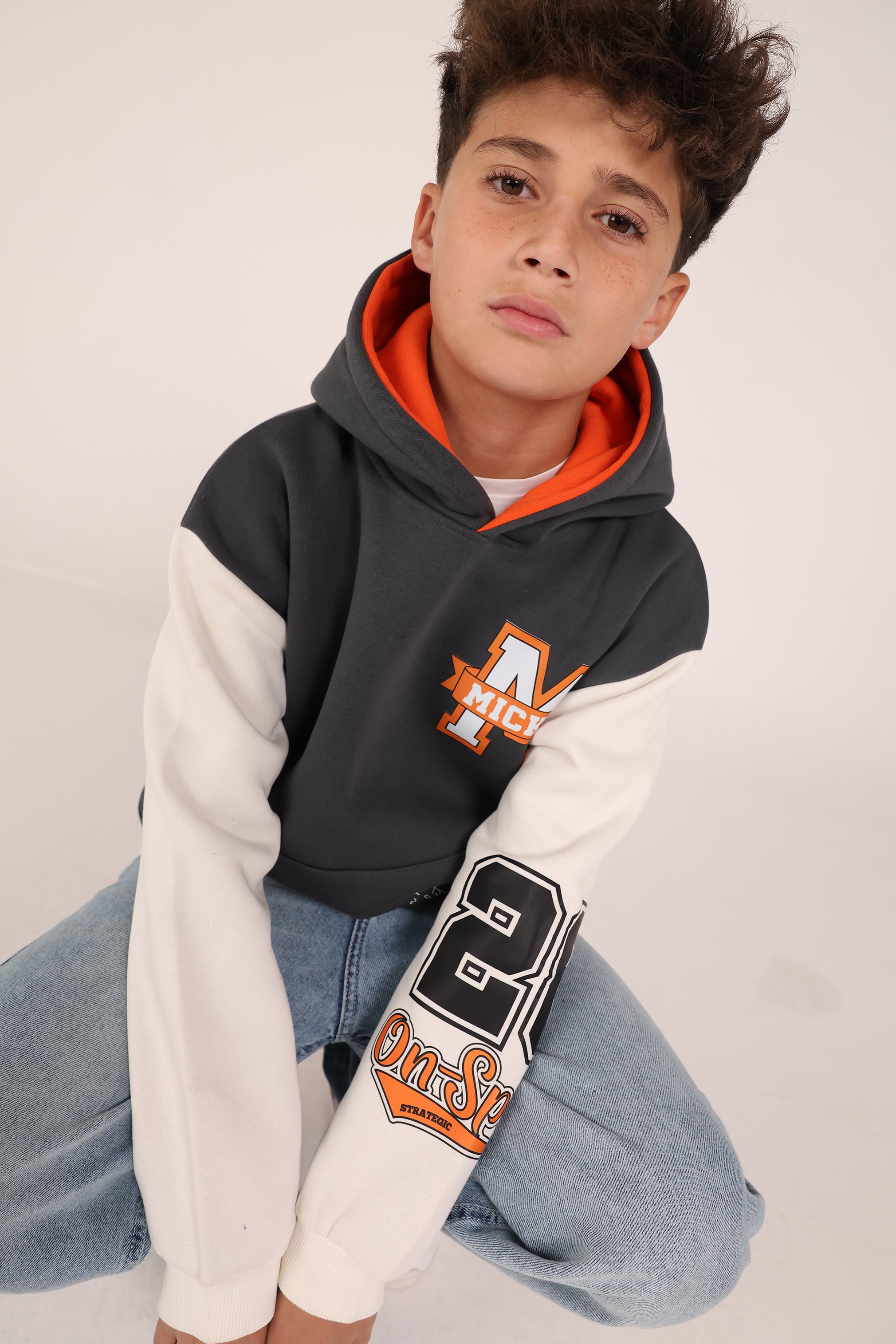 Mickey Mouse Kids Hoodie – Premium Cotton Streetwear Style
