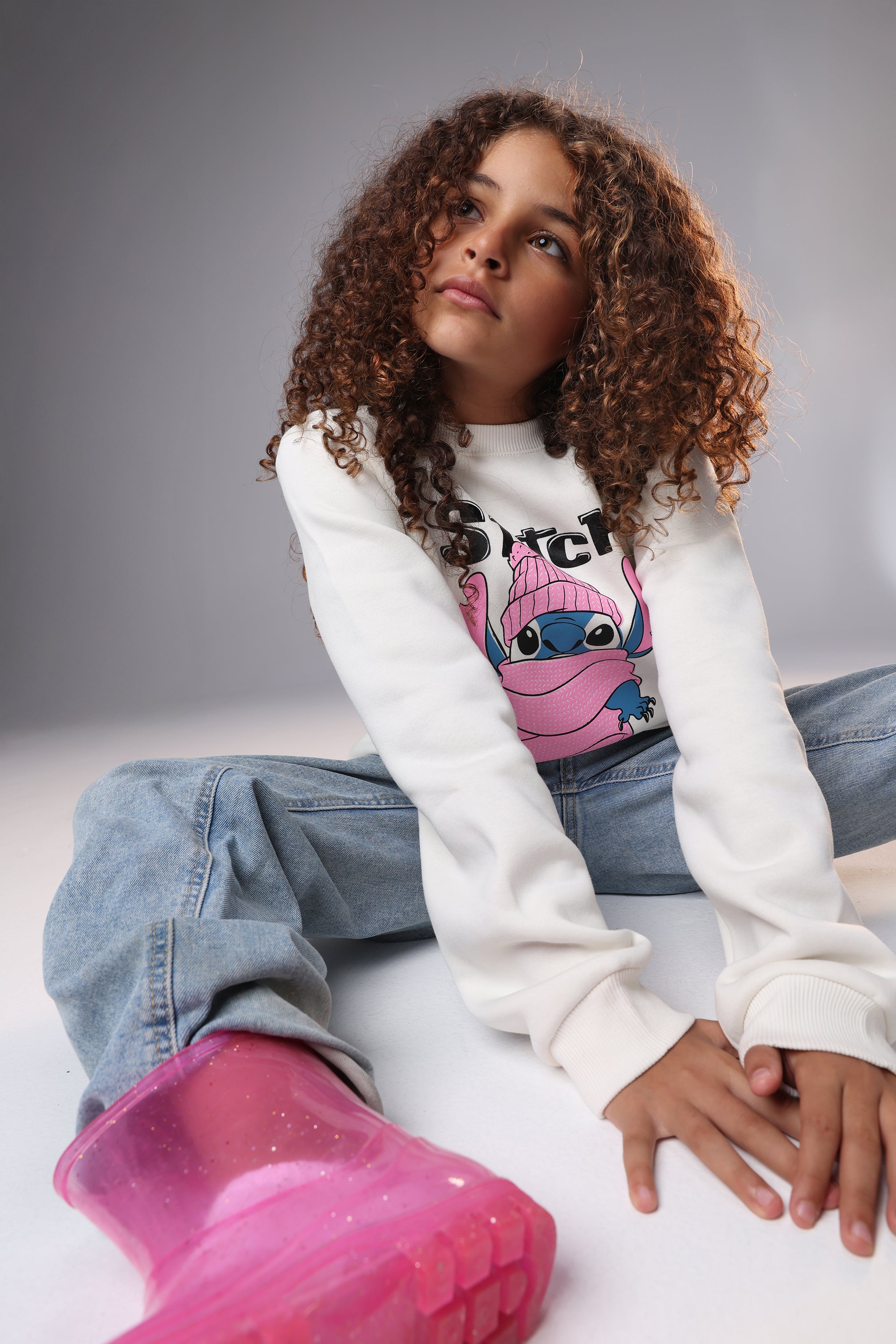 سويت شيرت وردي فاتح - ملابس رياضية ويومية