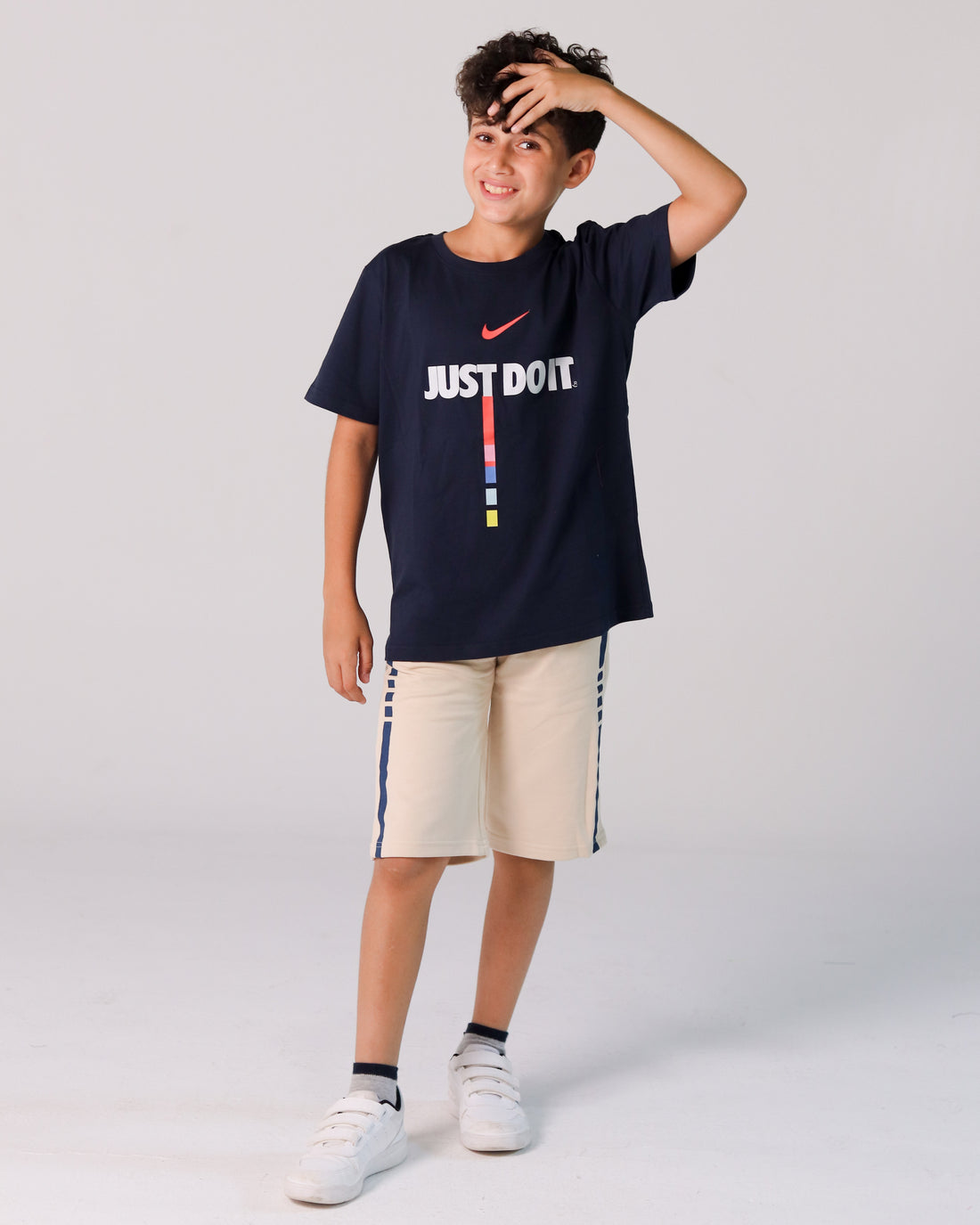 Boys' Nike Just Do It Set – Navy T-Shirt with Cream Shorts