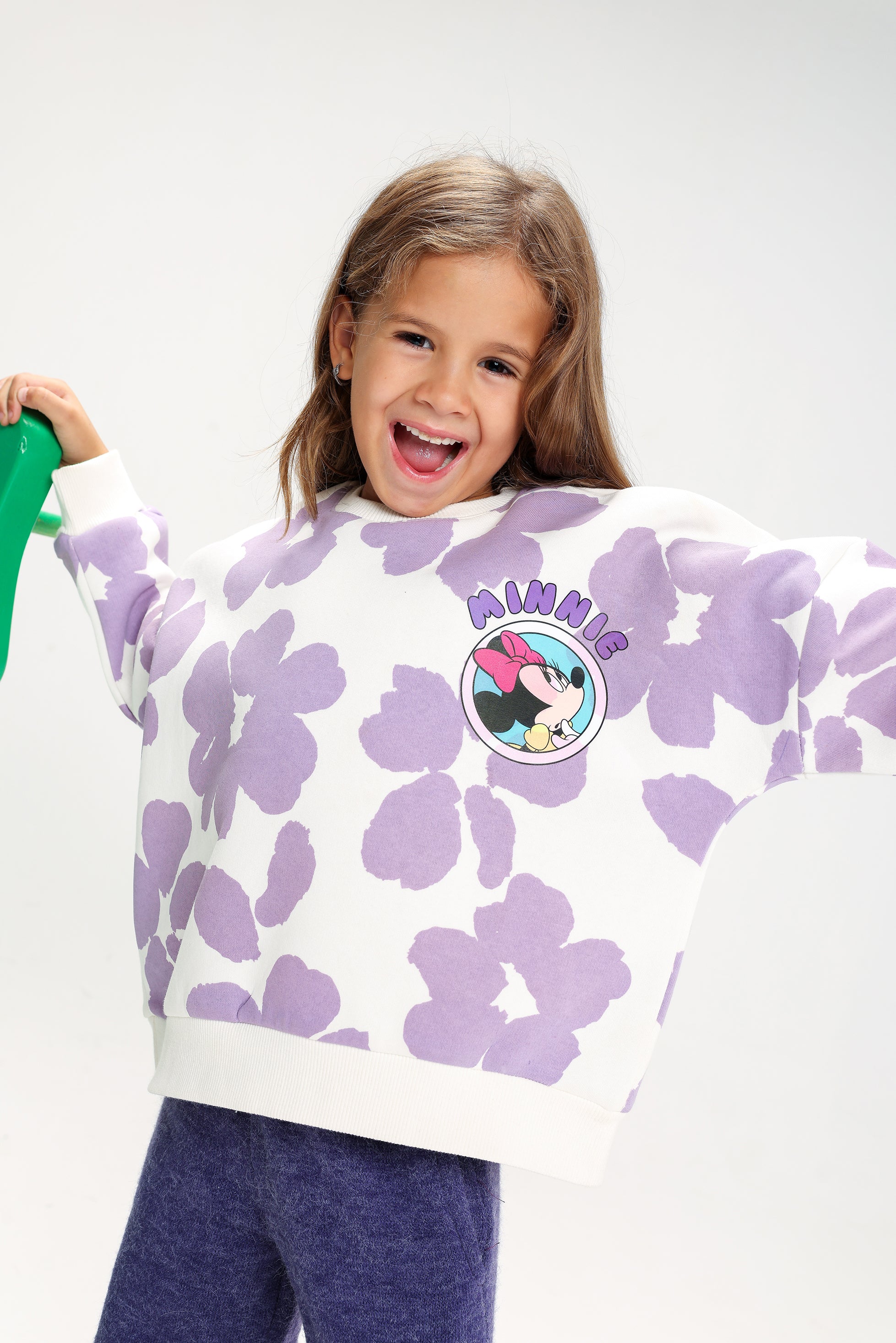 Girls’ Minnie Mouse Melton Cotton Winter Outfit – 2-Piece Sweatshirt & Wide-Leg Pants Set (white & purple)