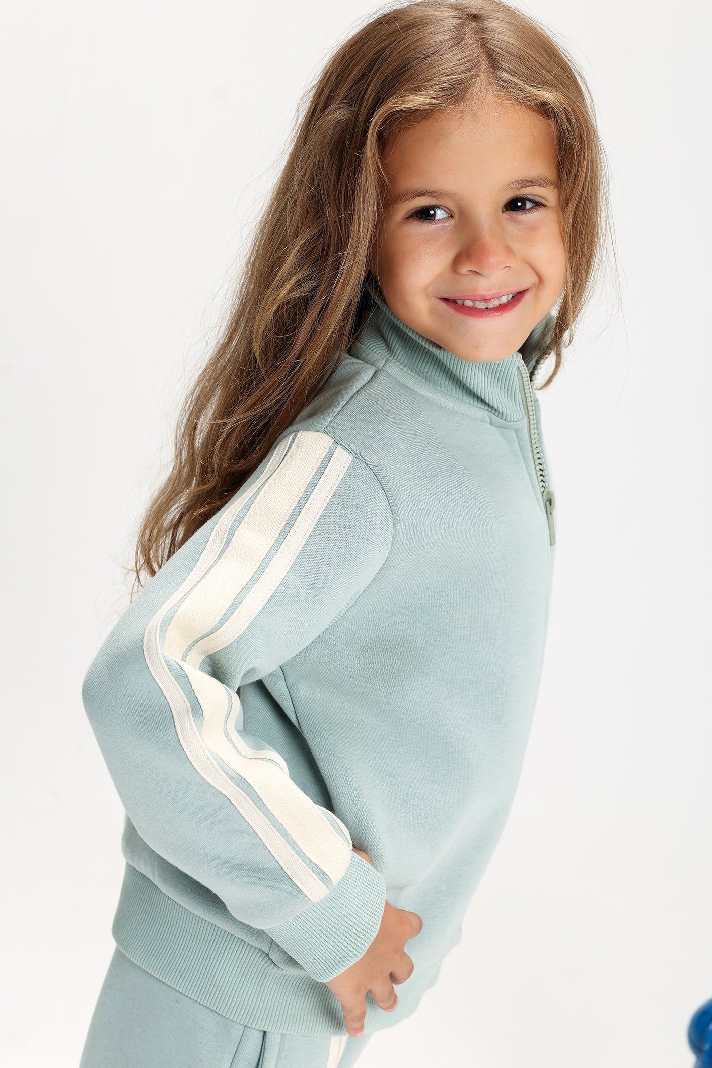 Girls’ Cotton Winter Tracksuit – 2-Piece Zipper Jacket & Pants Set (Blue Mist)