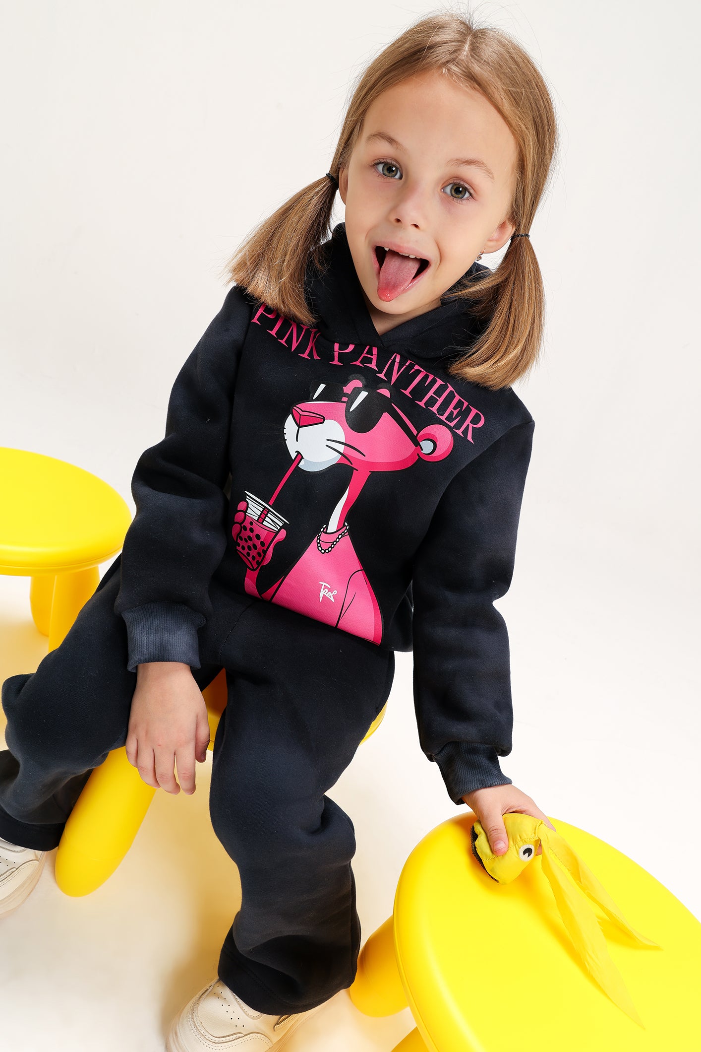 Girls’ Pink Panther Melton Cotton Winter Tracksuit – 2-Piece Hoodie & Pants Set (Black)