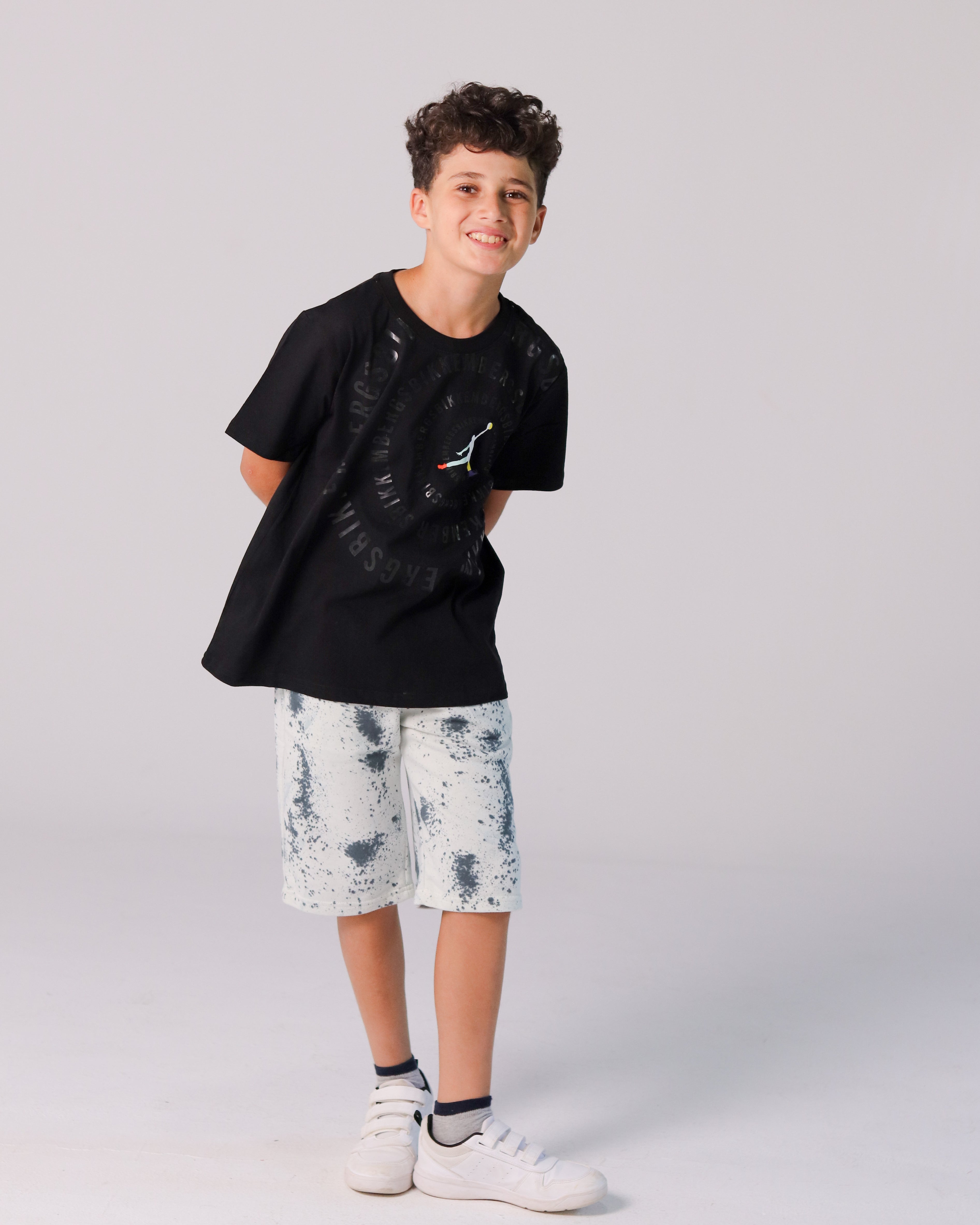 Jordan-Inspired Boys’ Summer Set – Black Tee & White Paint-Splash Shorts