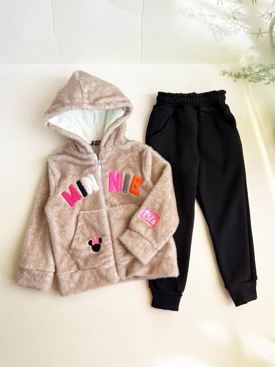 Girls’ Minnie Winter Fleece Set – Beige & Black