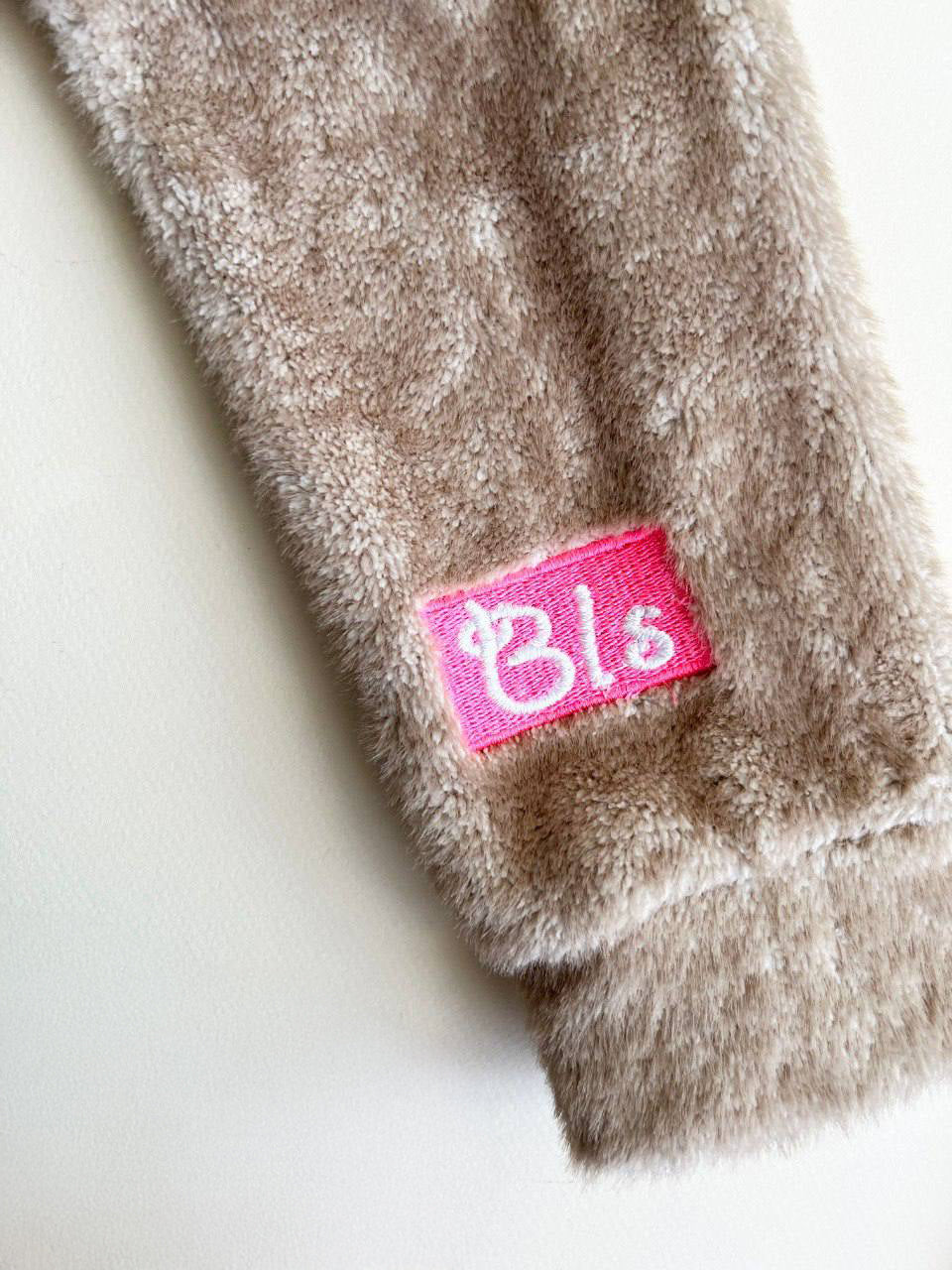 Girls’ Minnie Winter Fleece Set – Beige & Black