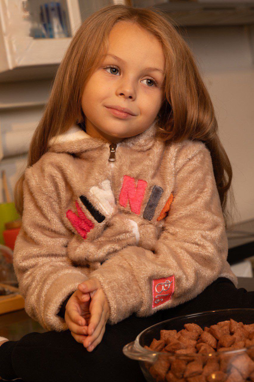 Girls’ Minnie Winter Fleece Set – Beige & Black