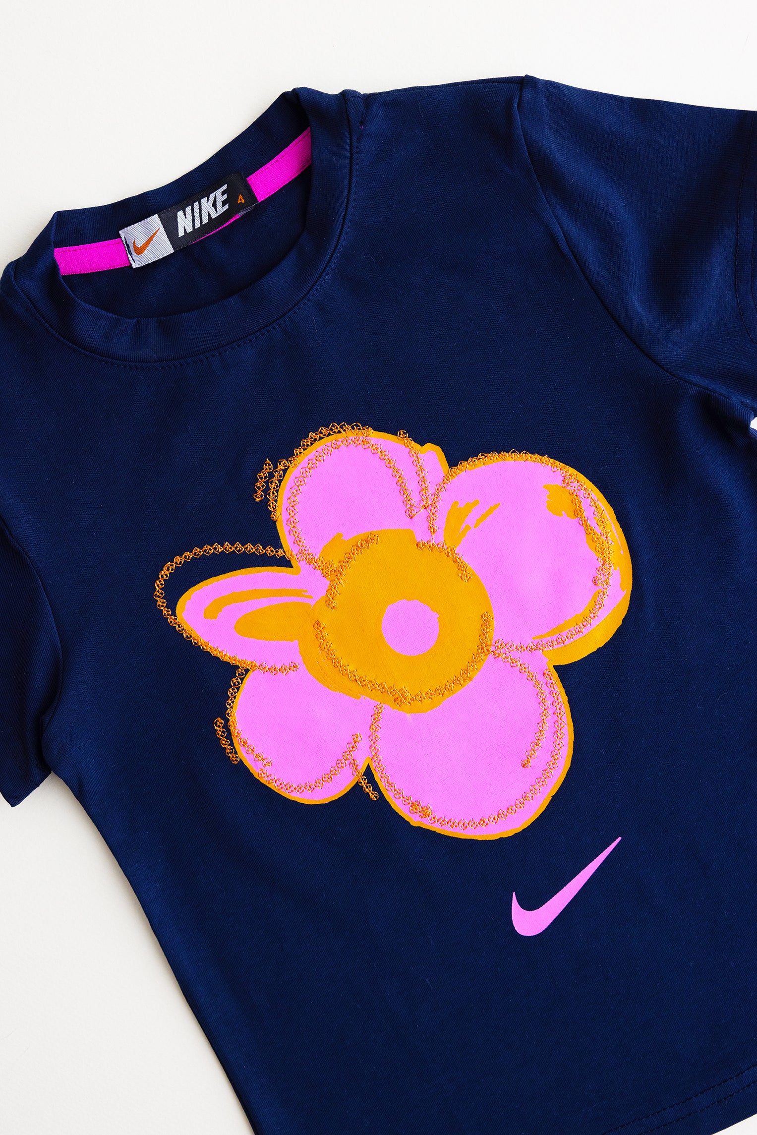 Girls’ Floral Print Sports Set – Black Tee with Pink Flower & Marble Leggings