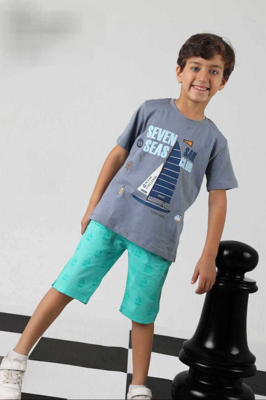 Boys Sailboat Graphic T-Shirt & Printed Shorts Set – Gray & Mint Summer Outfit