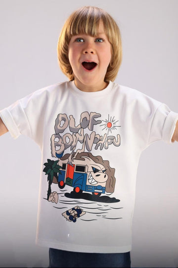 Kids’ White Graphic T-Shirt & Denim Shorts Set – Casual Summer Outfit