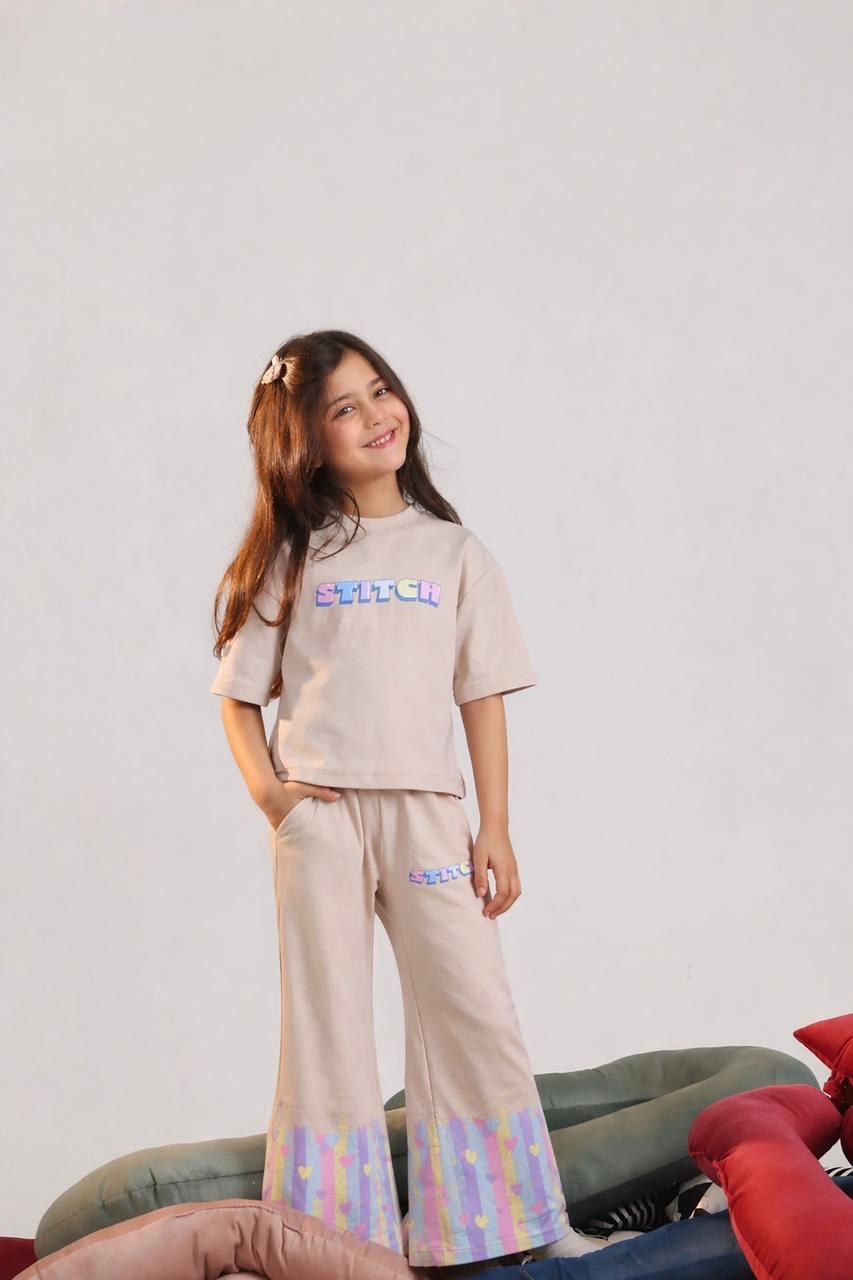 Girls Stitch Print Beige T-Shirt & Wide-Leg Pants Set – Soft Cotton Outfit