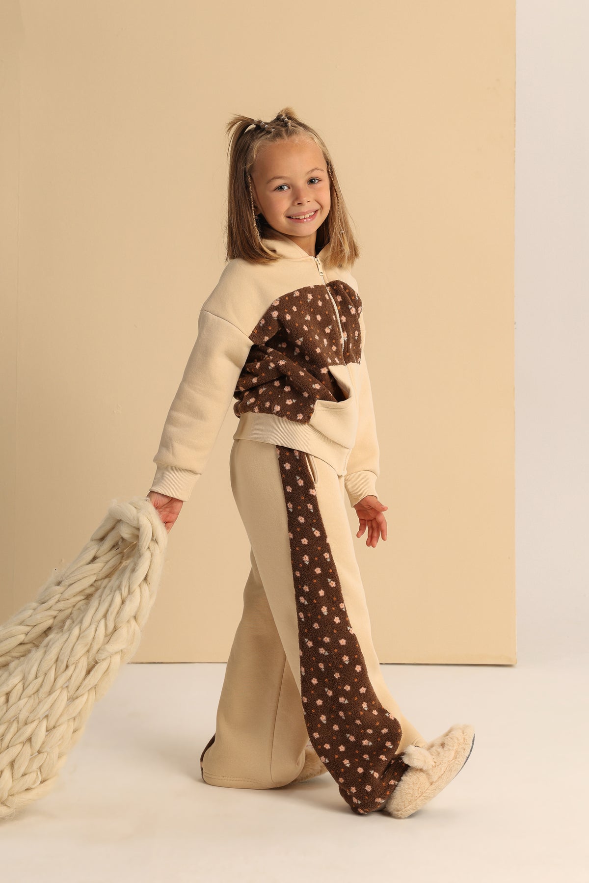 Floral Teddy Girls’ Zip-Up Set – Cream & Brown