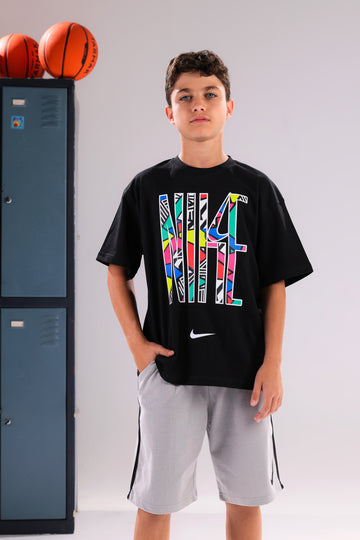 Boys Nike Graphic T-Shirt & Grey Sports Shorts Set – Black