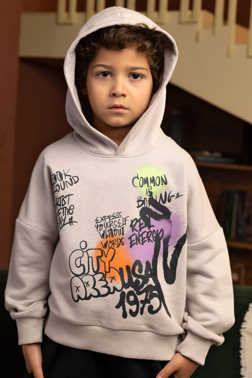 Graffiti Vibes Boys’ Hoodie Set – Stylish & Cozy